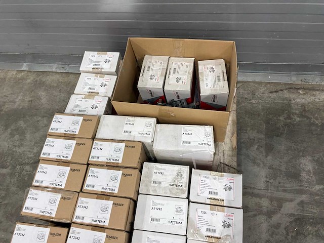 Attema partij wisselschakelingen (33x) - afbeelding 6 van  12