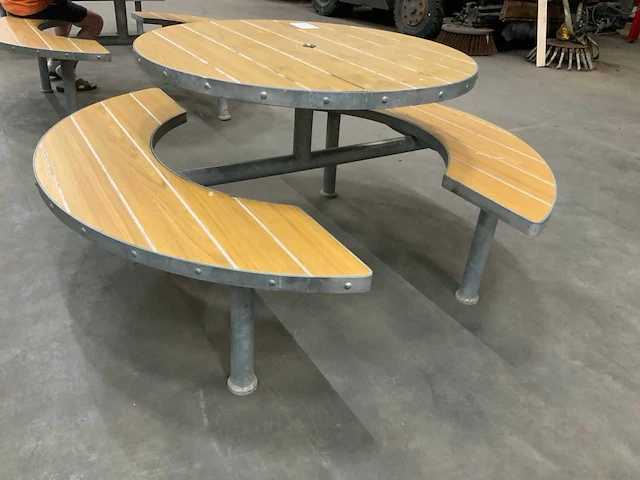 Aubrilam ronde picknicktafel - afbeelding 3 van  4