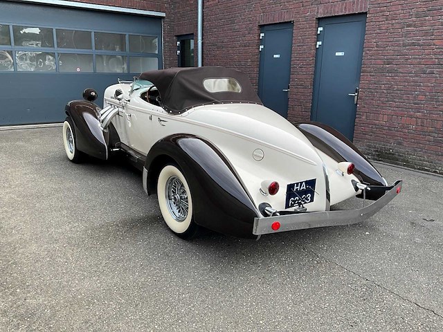 Auburn super charged speedster - oldtimer - afbeelding 9 van  12