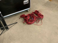Audac xeno 6 speakers en stands in flightcase - afbeelding 4 van  9