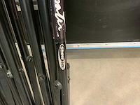 Audac xeno 6 speakers en stands in flightcase - afbeelding 5 van  9