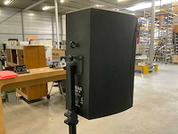 Audac xeno 6 speakers en stands in flightcase - afbeelding 7 van  9