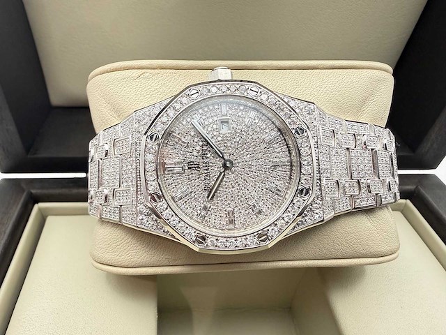 Audemars piquet royal oak lady | iced out diamonds - afbeelding 9 van  13