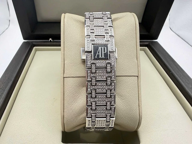 Audemars piquet royal oak lady | iced out diamonds - afbeelding 10 van  13