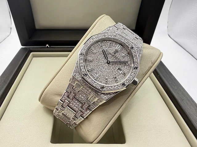 Audemars piquet royal oak lady | iced out diamonds - afbeelding 8 van  13