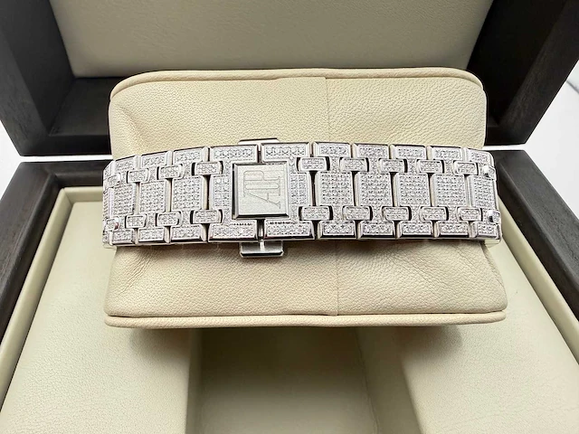 Audemars piquet royal oak lady | iced out diamonds - afbeelding 11 van  13