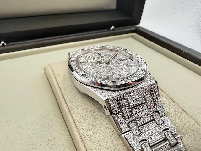 Audemars piquet royal oak lady | iced out diamonds - afbeelding 12 van  13