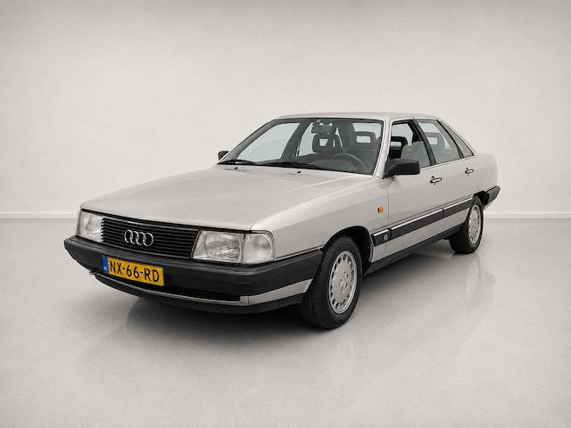 Audi - 100 - 100 cc - oldtimer - afbeelding 3 van  14