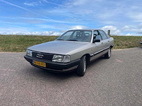 Audi - 100 - 100 cc - oldtimer - afbeelding 13 van  14
