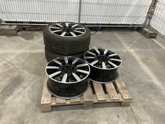 Audi - 18x8j et 35 - autobanden 225/45 zr18 - afbeelding 3 van  8