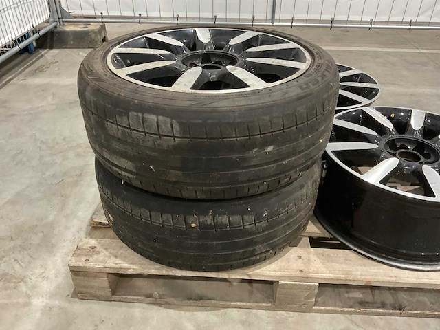 Audi - 18x8j et 35 - autobanden 225/45 zr18 - afbeelding 6 van  8