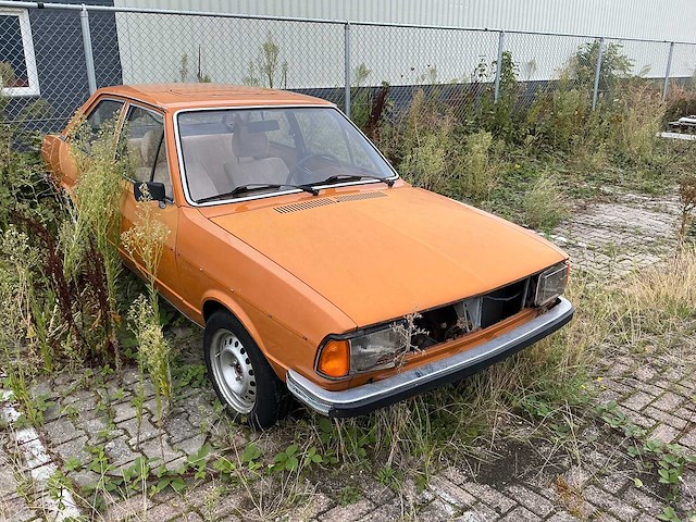 Audi - 1976 - 80 - 1.5 ls - personenauto - afbeelding 1 van  12
