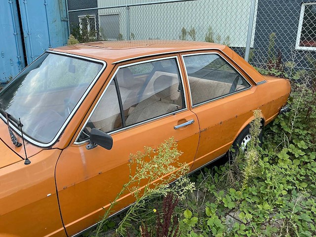 Audi - 1976 - 80 - 1.5 ls - personenauto - afbeelding 9 van  12