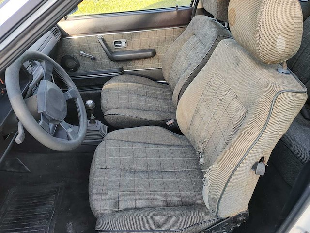 Audi - 1984 - coupé - 2.2 gt 5 e h5 - kk-04-tl - afbeelding 4 van  20