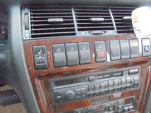 Audi - 1997 - a8 - 2.8 5v quattro - rs-zs-33 - afbeelding 13 van  13