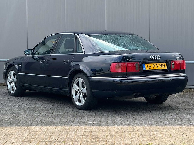 Audi - 2001 - a8 - 3.7 5v quattro - 15-pg-nn - afbeelding 13 van  16