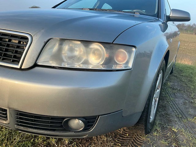 Audi - 2002 - a4 limousine - 2.0 - personenauto - afbeelding 7 van  44