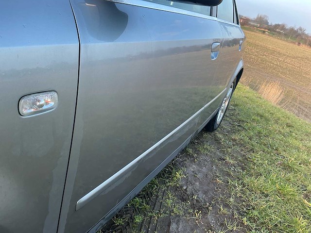 Audi - 2002 - a4 limousine - 2.0 - personenauto - afbeelding 9 van  44