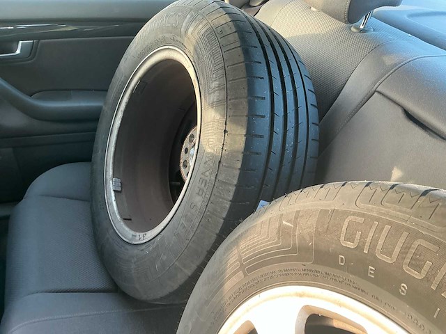 Audi - 2002 - a4 limousine - 2.0 - personenauto - afbeelding 27 van  44