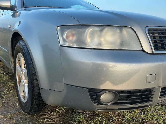 Audi - 2002 - a4 limousine - 2.0 - personenauto - afbeelding 2 van  9