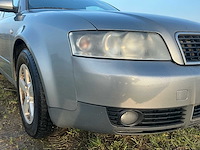 Audi - 2002 - a4 limousine - 2.0 - personenauto - afbeelding 2 van  9