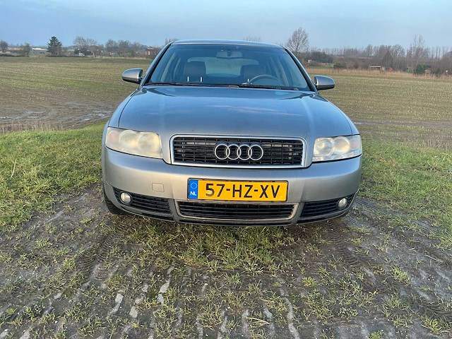 Audi - 2002 - a4 limousine - 2.0 - personenauto - afbeelding 5 van  9