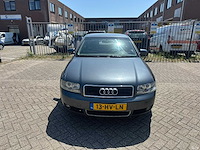 Audi - 2002 - a4 limousine - 2.0 exclusive - personenauto - afbeelding 17 van  18