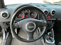Audi - 2004 - tt - 1.8 5v turbo - personenauto (70-np-jb) - afbeelding 2 van  21