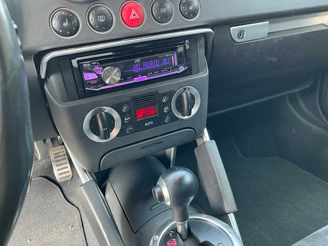 Audi - 2004 - tt - 1.8 5v turbo - personenauto (70-np-jb) - afbeelding 5 van  21