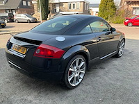 Audi - 2004 - tt - 1.8 5v turbo - personenauto (70-np-jb) - afbeelding 16 van  21