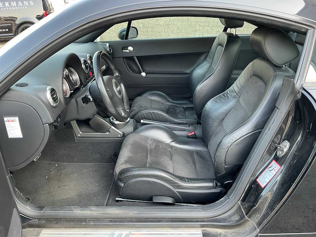 Audi - 2004 - tt - 1.8 5v turbo - personenauto (70-np-jb) - afbeelding 20 van  21