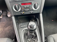 Audi - 2005 - a3 - 1.6 attraction - personenauto - afbeelding 9 van  17