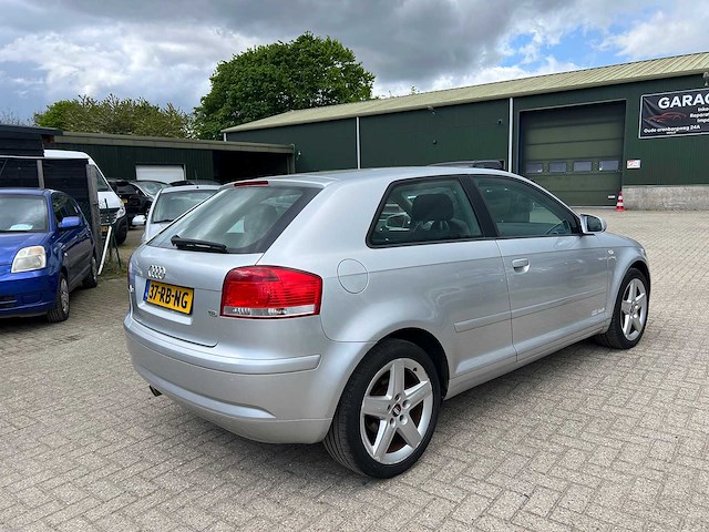 Audi - 2005 - a3 - 1.6 attraction - personenauto - afbeelding 11 van  17