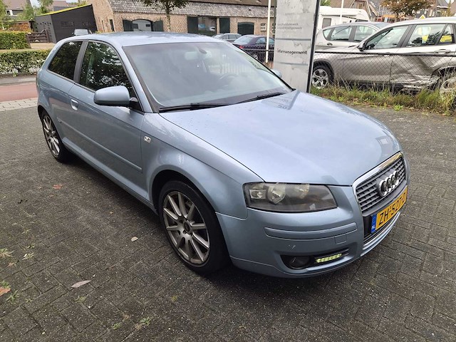 Audi - 2005 - a3 - 2.0 fsi ambiente - zh-527-d - afbeelding 10 van  17