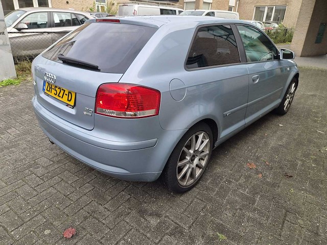Audi - 2005 - a3 - 2.0 fsi ambiente - zh-527-d - afbeelding 14 van  17