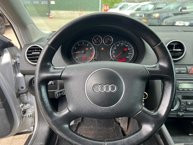 Audi - 2005 - a3 - personenauto - afbeelding 4 van  17