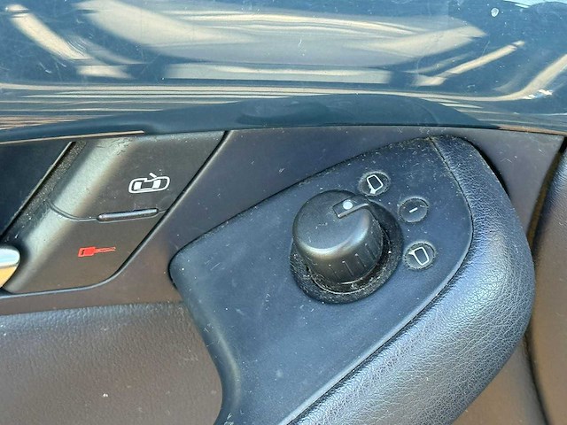 Audi - 2005 - a4 cabriolet - 1.8 turbo q.pro line - 44-rp-vr - afbeelding 19 van  30