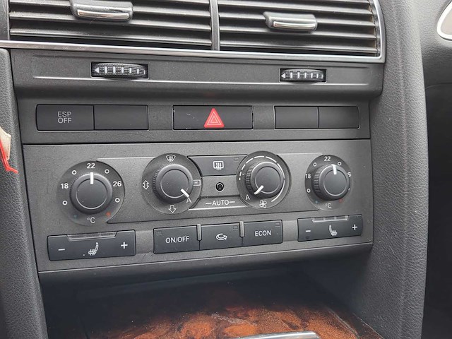 Audi - 2005 - a6 limousine - 2.4 pro line - 25-sx-gv - afbeelding 8 van  16