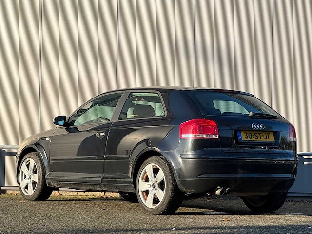 Audi - 2006 - a3 - 2.0 fsi attraction - 30-st-jf - afbeelding 6 van  9