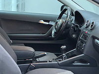 Audi - 2006 - a3 - 2.0 fsi attraction - 30-st-jf - afbeelding 3 van  14