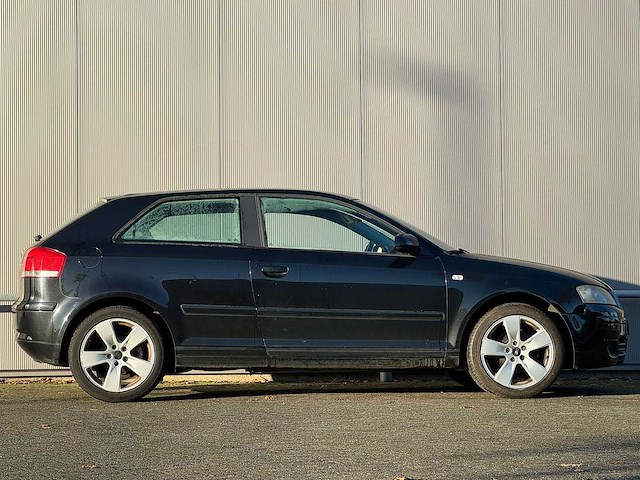 Audi - 2006 - a3 - 2.0 fsi attraction - 30-st-jf - afbeelding 8 van  14