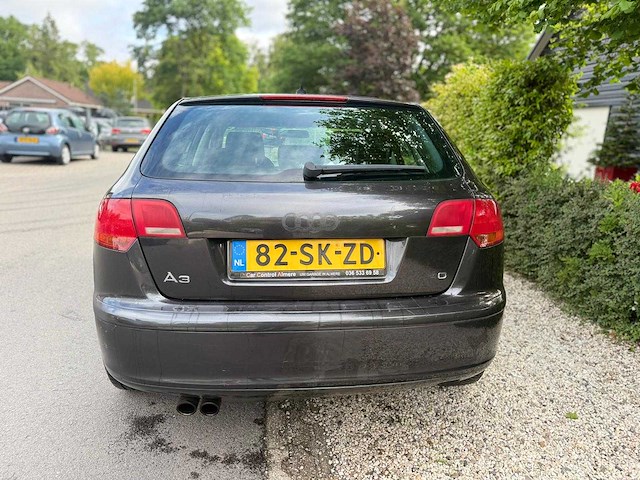 Audi - 2006 - a3 sportback - 2.0 fsi attraction - 82-sk-zd - personenauto - afbeelding 2 van  6