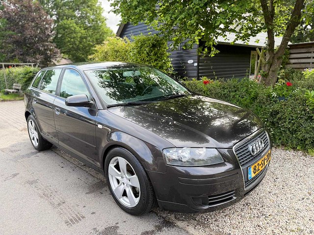 Audi - 2006 - a3 sportback - 2.0 fsi attraction - 82-sk-zd - personenauto - afbeelding 4 van  9