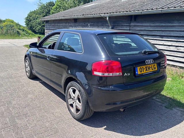 Audi - 2007 - a3 - 1.6 fsi attraction - personenauto - afbeelding 11 van  16