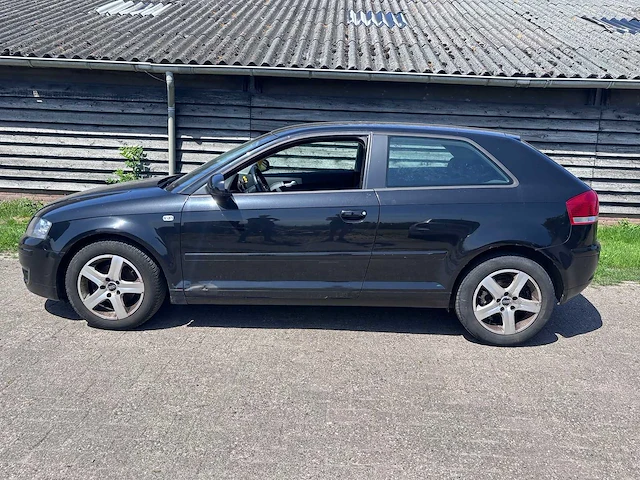 Audi - 2007 - a3 - 1.6 fsi attraction - personenauto - afbeelding 12 van  20
