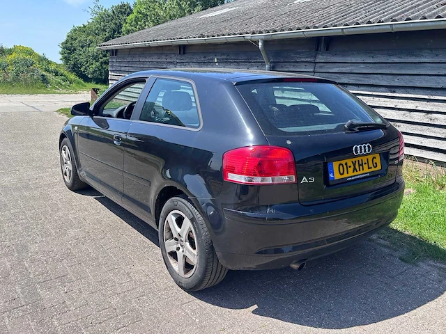 Audi - 2007 - a3 - 1.6 fsi attraction - personenauto - afbeelding 14 van  20