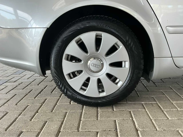 Audi - 2007 - a4 avant - 1.9 tdi pro line - personenauto - afbeelding 32 van  34