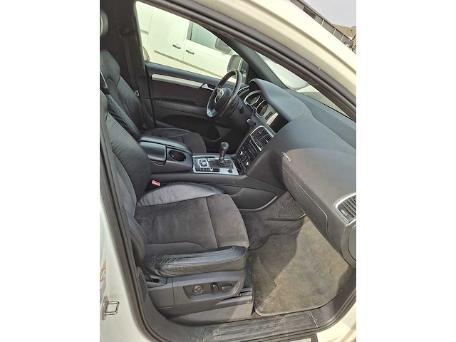 Audi - 2008 - q7 - 3.0 tdi quattro - personenauto diesel probleem - afbeelding 17 van  18