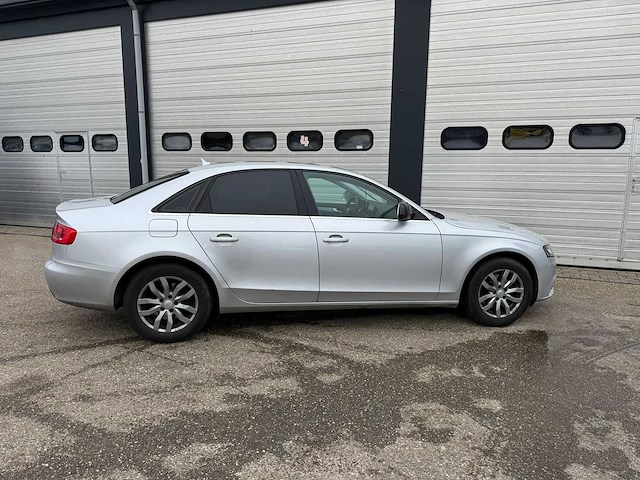 Audi - 2009 - a4 limousine - 1.8 tfsi - t-276-ld - afbeelding 15 van  18