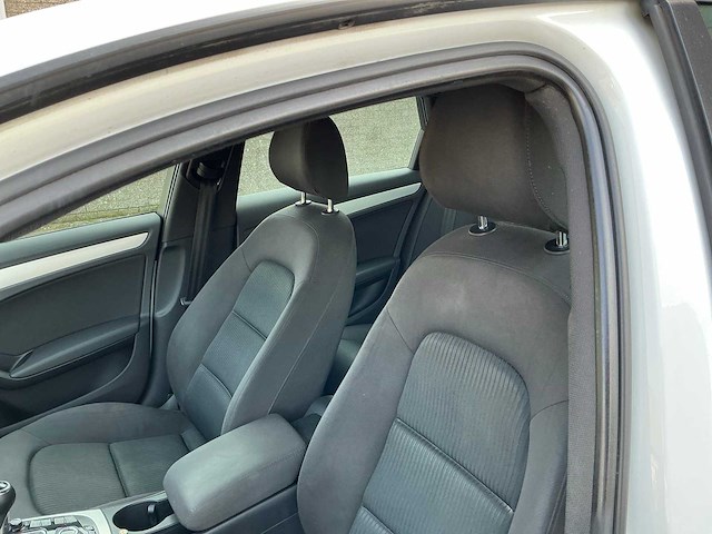 Audi - 2009 - a4 limousine - 1.8 tfsi pro l. bns - personenauto (50-jbn-3) - afbeelding 2 van  28